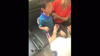 大学女生打针视频,勇敢女生勇敢打针，展现青春无畏风采